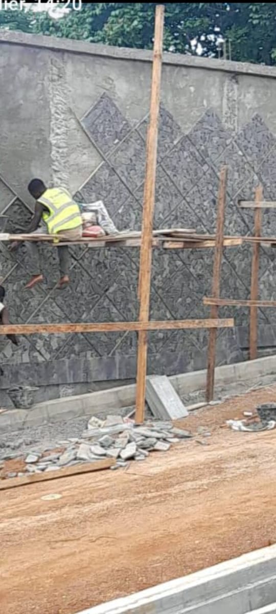 Pose de casses de granites sur façades – Image 3
