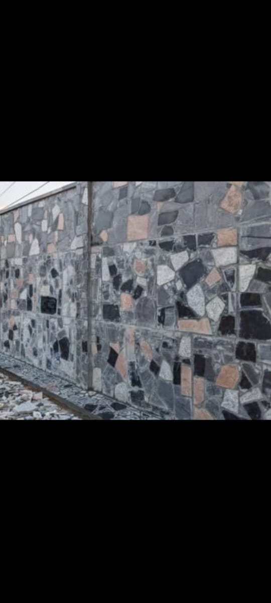 Pose de casses de granites sur façades